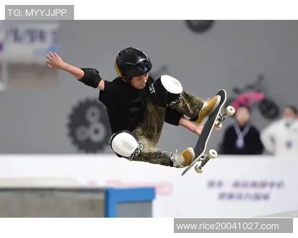 西安滑板队引领潮流最新滑板配合TOP10精彩呈现 西安滑板队引领潮流最新滑板配合TOP10精彩呈现