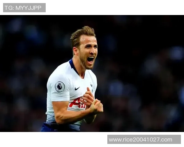 凯恩的传奇之路：从天才少年到足球巨星的成长历程与辉煌成就