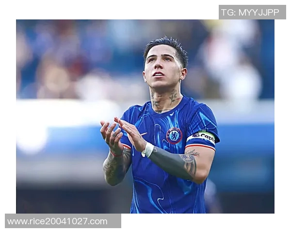 切尔西更衣室风波再起斯特林与恩佐训练场激烈冲突引发关注